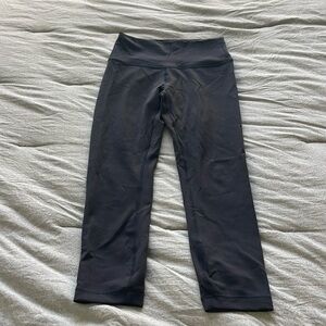 Lululemon Wunder train crop